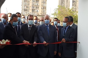 وزير البترول ومحافظ القاهرة يفتتحان محطة تموين سيارات بالغاز الطبيعي