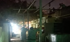 إزالة تندة مخالفة بسوق بشارع حسنى احمد خلف