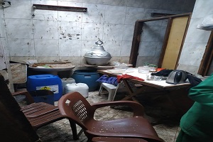 إخلاء دورة مياة عمومية مستغلة كمخزن