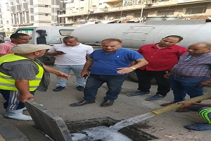 تطهير بالوعات الأمطار بنطاق الحي
