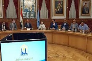 محافظ القاهرة يستقبل وفد ممثلى البرنامج الرئاسى لتأهيل التنفيذيين للقيادة