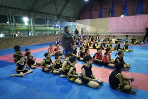 إقامة دورة لفريق الكونغ فو داخل مركز شباب روض الفرج 