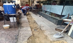 الإنتهاء من أعمال البلاط لرصيف شارع عبد الخالق ثروت 