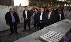 وزير الصناعة ومحافظ القاهرة يتفقدان 5 مصانع للرخام والجرانيت بشق الثعبان