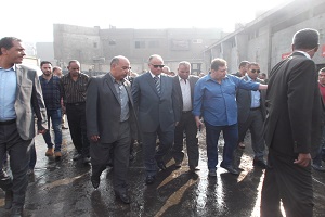 جولة مفاجئة لمحافظ القاهرة بأحياء الزاوية الحمراء والأميرية