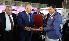 وزير الشباب ومحافظ القاهرة يفتتحان المشروع المتكامل بمركز التنمية بالتجمع الأول 