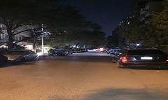 صيانة وإصلاح أعطال أعمدة الإنارة ببعض شوارع الحي