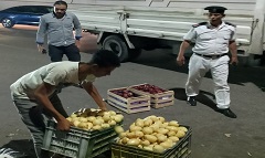 إزالة ورفع الاشغالات ببعض المناطق بالحي