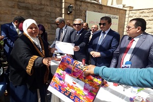 تكريم الأمهات المثاليات من موظفي حي شرق مدينة نصر