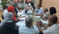 نائب محافظ القاهرة تناقش مشروعات تطوير شبكة الصرف الصحي بالحي 