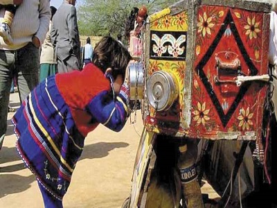 صندوق الدنيا "البيانولا"