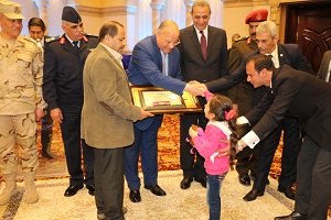 محافظ القاهرة يشهد احتفالية لتكريم أسر الشهداء بمناسبة يوم الشهيد