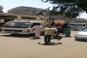 حملات لرفع الإشغالات بحي المقطم