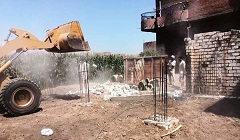 التصدي المستمر لحالات البناء المخالف بالحي