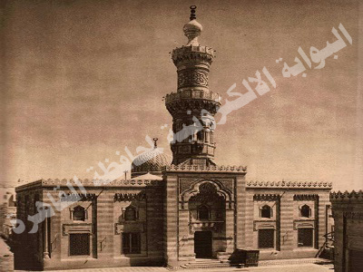 جامع السيدة نفيسة .... روضة "العفيفةالساجدة المتبحرة"