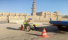 تطهير بالوعات الأمطار بنطاق الحي