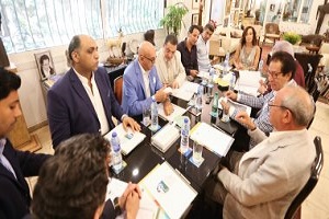 اليوم.. توزيع جائزة أحمد شوقى.. وانطلاق مؤسسة فاروق حسنى للثقافة