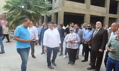 إزالة الأكشاك التي تقع داخل حرم مستشفيات جامعة القاهرة بالقصر العيني