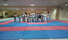 مركز شباب حلمية الزيتون ينفذ دورة داخلية في جميع الألعاب