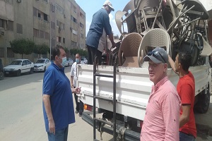ضرورة رفع وإزالة جميع المخالفات بالحي 