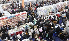 عدد زائري معرض الكتاب في 10 أيام يتخطى إجمالي رواده العام الماضي