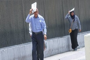 طقس اليوم حار نهارًا لطيف ليلاً بمعظم الأنحاء.. والعظمى بالقاهرة 37 درجة