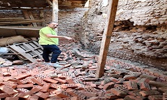 متابعة ايقاف الأعمال المخالفة بالحي 