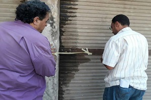 حملة لغلق الصيدليات المدارة بدون ترخيص بالحي