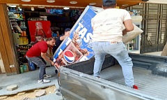 حملات لرفع الاشغالات وإزالة التعديات في شارع سعيد ذو الفقار