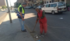 رفع التراكمات والأتربة لإعادة المظهر الحضاري اللائق للشوارع 