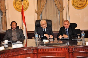 المدارس تستقبل "التيرم الثاني" بـ "التابلت"