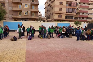 انتظام والتزام في أول يوم دراسي بمدارس القاهرة