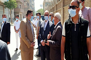  جولة محافظ القاهرة يشهد إزالة عقار مخالف بحي الشرابية