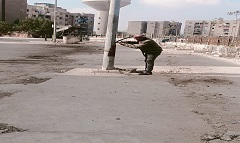 مراجعة كابلات أعمدة الإنارة بنطاق الحي