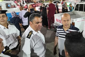 غلق مخزن للمواد الغذائية والتموينية