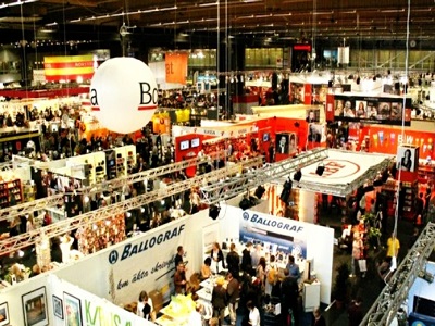 معرض القاهرة الدولي للكتاب