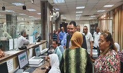 متابعة انتظام سير العمل واستقبال طلبات التصالح