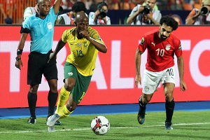 جنوب إفريقيا تتأهل لدور الثمانية من أمم إفريقيا بفوزها على مصر