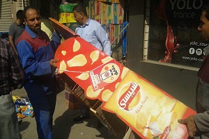 حملة لإزالة الاشغالات بحى روض الفرج 