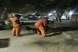 متابعة أعمال النظافة بشوارع الحي