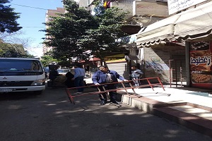 حي المعادي ينظف شوارعه من المخالفات