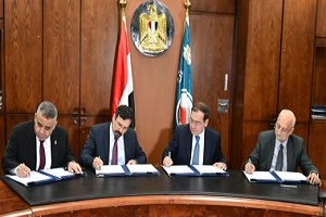 وزير البترول يوقع 3 إتفاقيات بترولية جديدة للبحث عن البترول والغاز