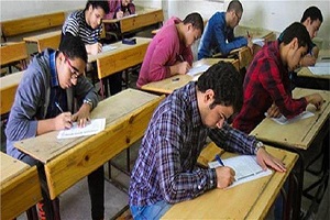 380 ألف طالب بالصف الأول الثانوي يؤدون امتحان الرياضيات إلكترونيًا