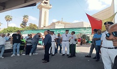 حملة لرفع الإشغالات من شوارع الحي