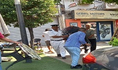 حملة مكبرة لرفع إشغالات المقاهي بالحي