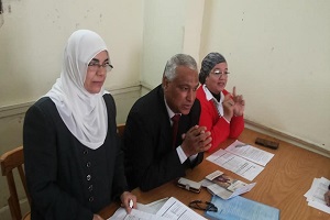 اجتماع وكيل الوزاره مع مدير عام التنمية المحلية لدراسة الاوضاع