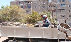 حملة لرفع الإشغالات وازالة جميع المخالفات بشارع العسقلاني