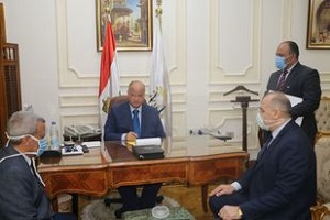 محافظ القاهرة يعتمد نتيجة الفصل الدراسى الاول للشهادة الاعدادية 