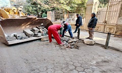 رفع مخلفات القمامة بشارع حسن باشا طاهر 