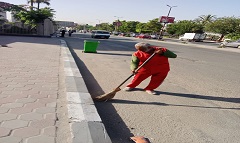 حملات نظافة وتجميل ورفع التراكمات والمخلفات والاشغالات بالحي